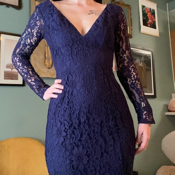 Saved by the Dress gown - Picture 2 of 3